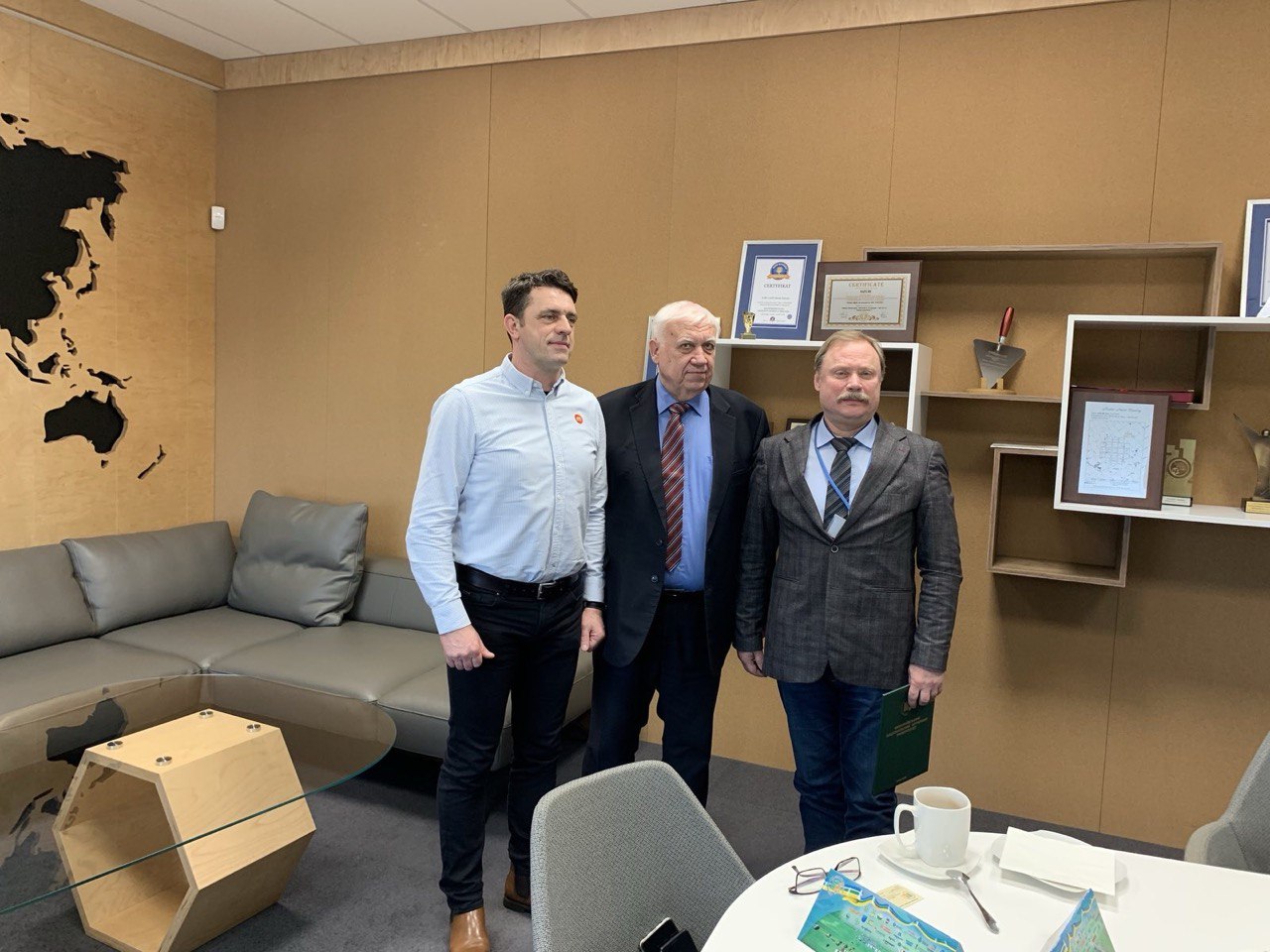 photo_2025-12-17_11-49-07